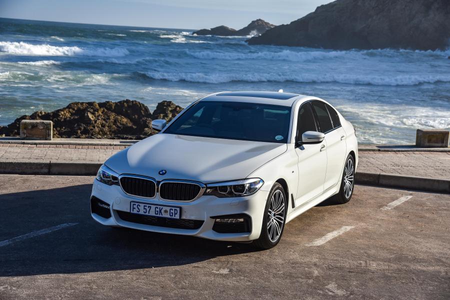  BMW 520d Sedan M Sport 2017 года  (ZA) (фото 18 из 23)